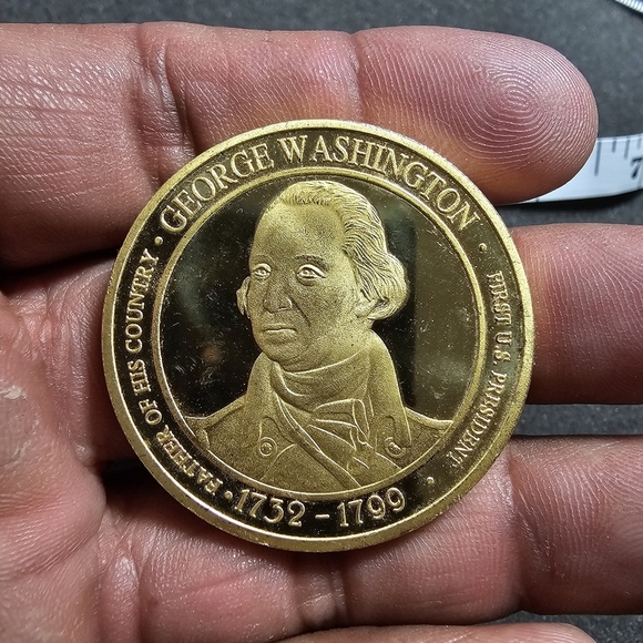 George Washington 1732-1799 First U.S Pressident Commemorative Coin Token gokd t - Picture 1 of 11